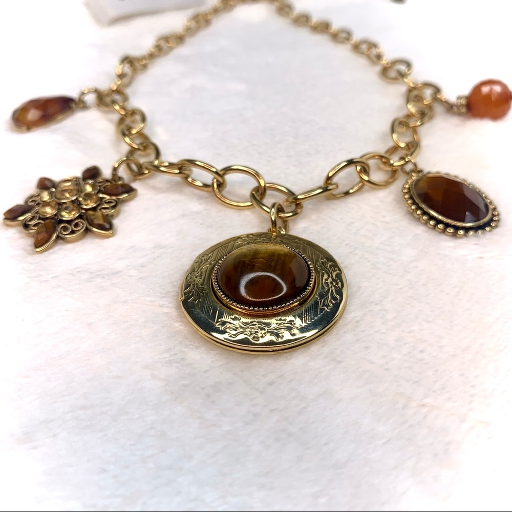 Liz Claibourne Signed Gold Tone Locket Charm Collar Necklace